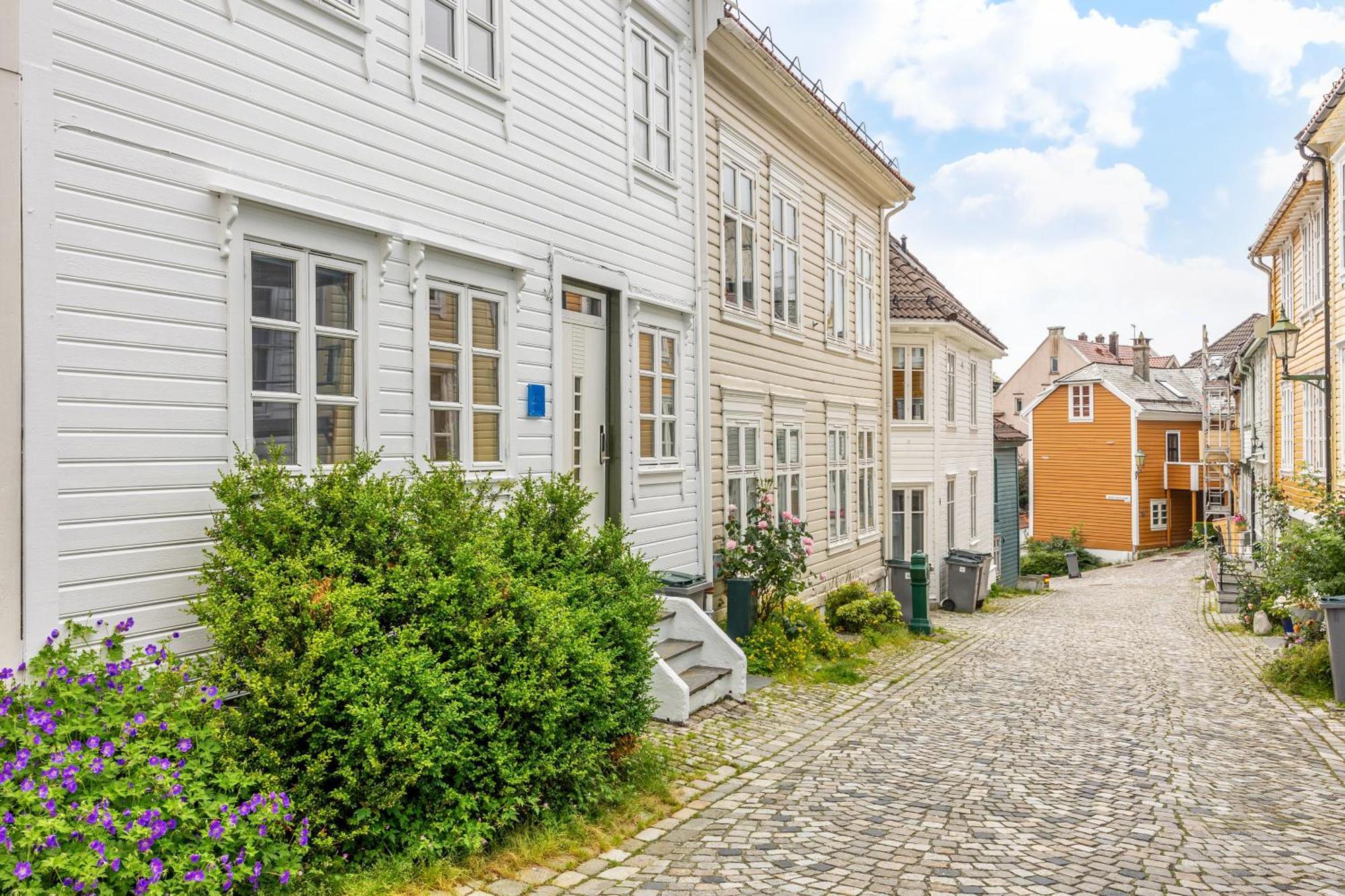 Homerentals Apartments - Behind Bryggen & Historic Cobblestone Streets - 2 Floor Renovated From February 2025 Bergen Exterior foto